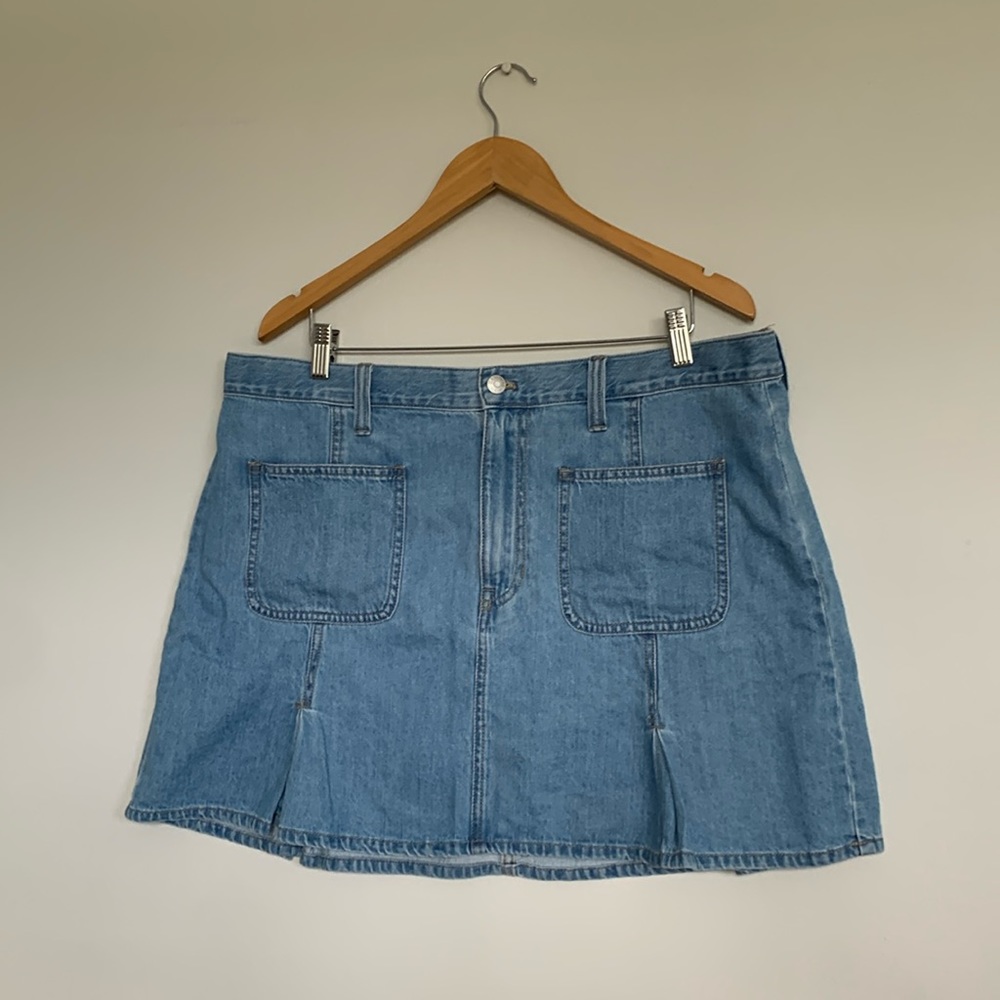 NWOT Madewell Pleated Denim Mini Skirt in
Stilecrost Wash 32 • - Picture 5 of 11